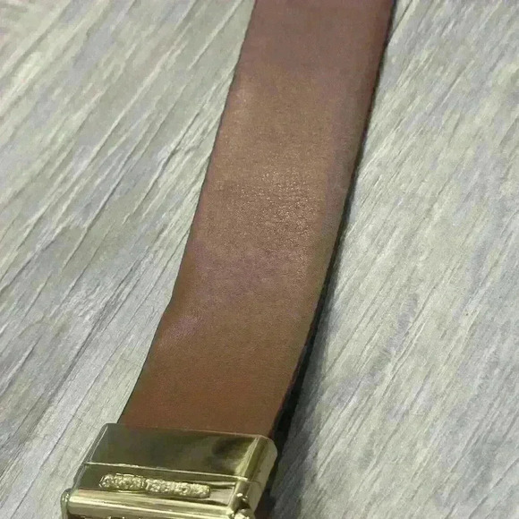 Michael Kors Vanilla/Brown Signature Reversible Gold Chain Logo Belt GUC READ - Picture 6 of 11